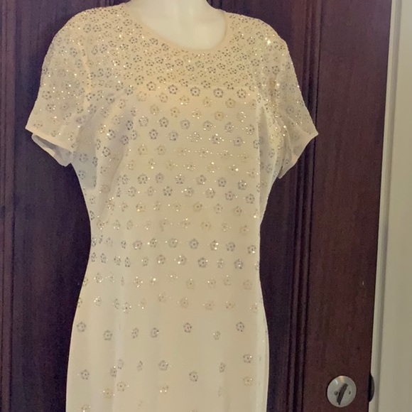 ST. JOHN Goddess Gown - Picture 7 of 8